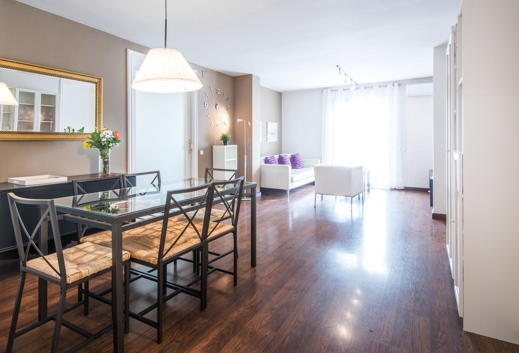 Be Barcelona Eixample Urquinaona II Apartment Bagian luar foto